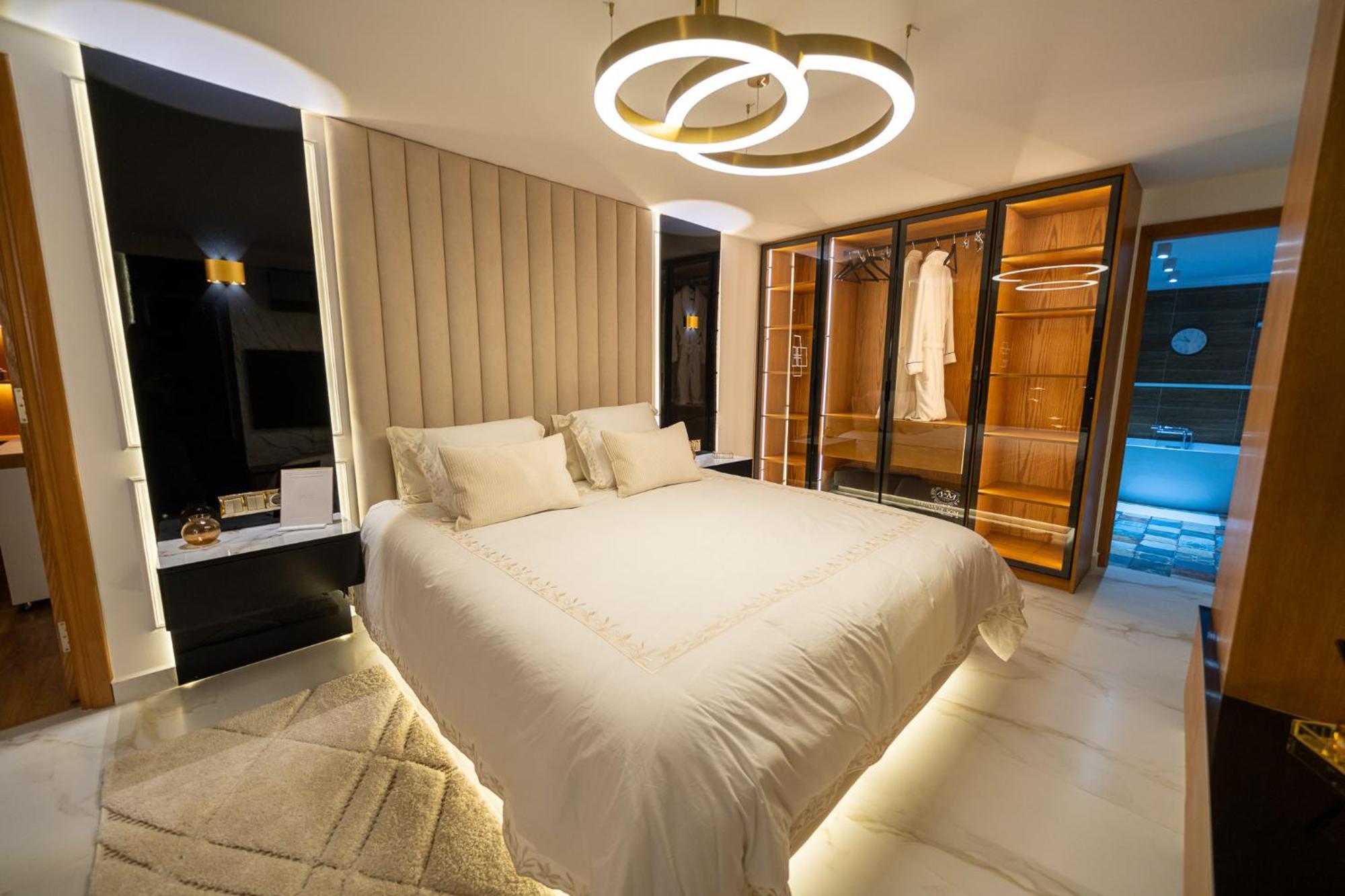 Ecrin Secret, Duplex Prestige, Proche Corniche & Medina, Piscine, Parking, Wifi, Iptv, Ac Apartment Tanger Ngoại thất bức ảnh